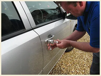 Derby Locksmith Service Derby, CT 203-347-3162 - 14a-car-locksmith